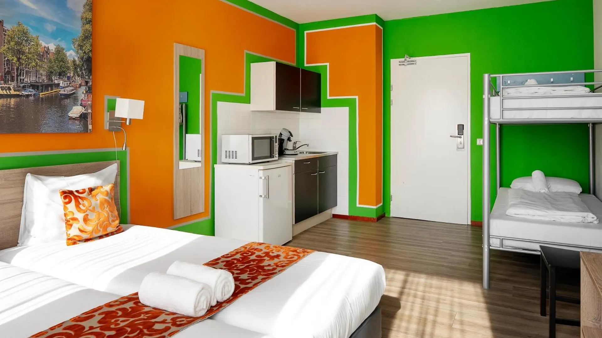 Amsterdam Teleport Hotel